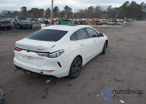 2022 BMW 228 Gran Coupe I xDrive z USA, uszkodzony, nr VIN WBA73AK07N7L24258